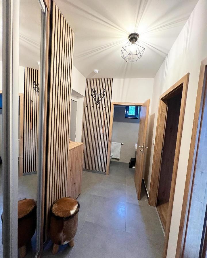 U Jelena Harrachov - Rodinny Apartman U Lesa S Garazi 外观 照片
